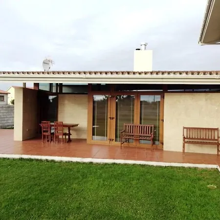 بيت للعطل Chalet Con Piscina Cerca De Playas De